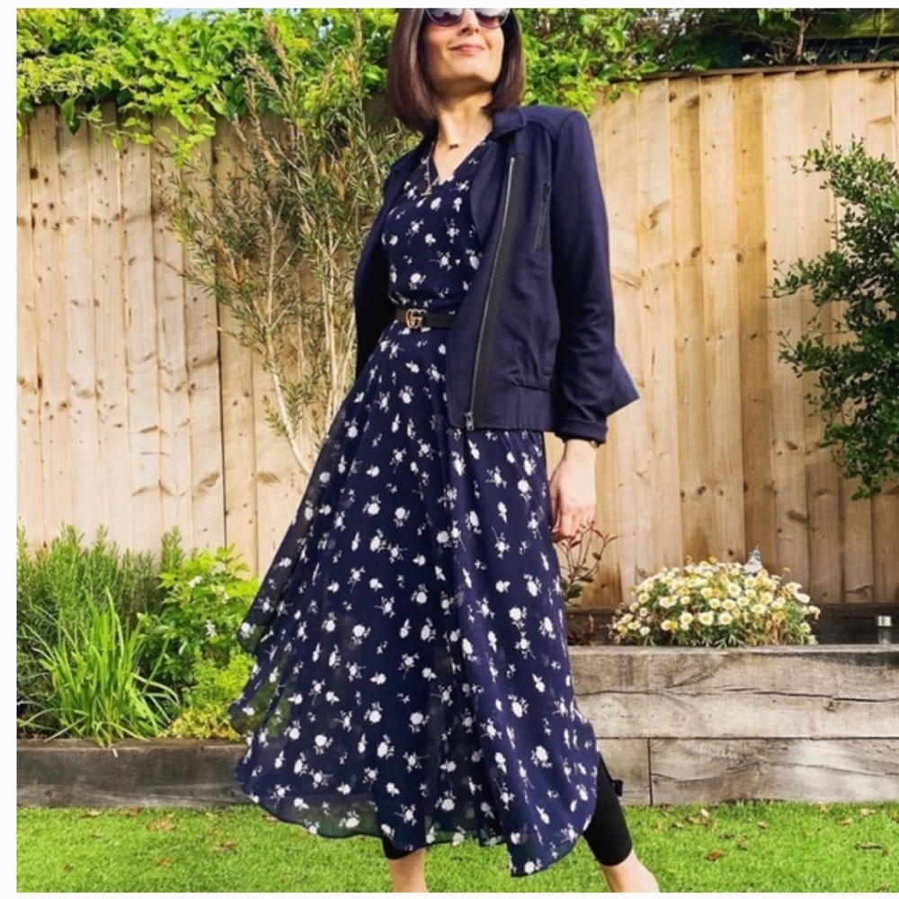 Cabi 5575 Dream Midi Dress Midnight Navy Floral size 6